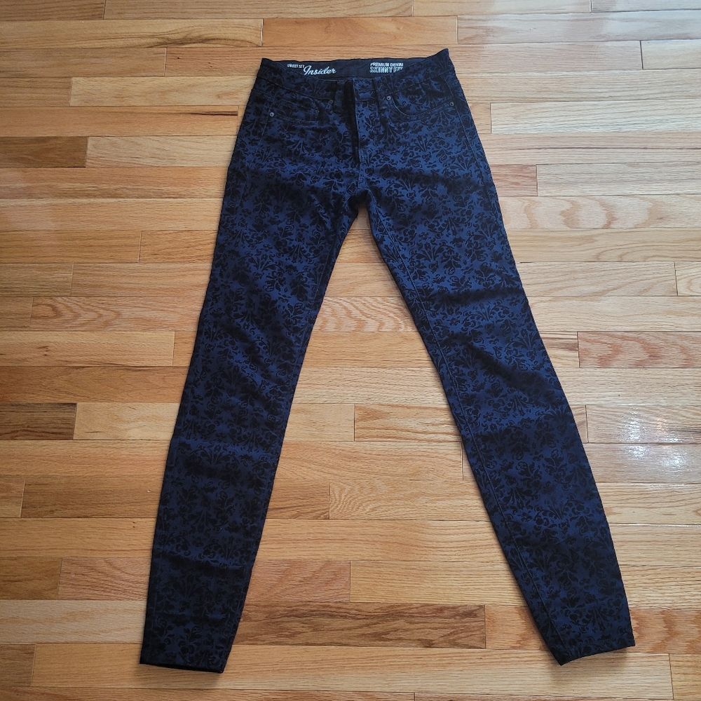 Blue Floral Patterned Jeans - Picture 2 of 6